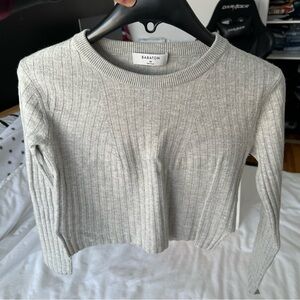 Aritzia Babaton Nathaniel Grey crop sweater
